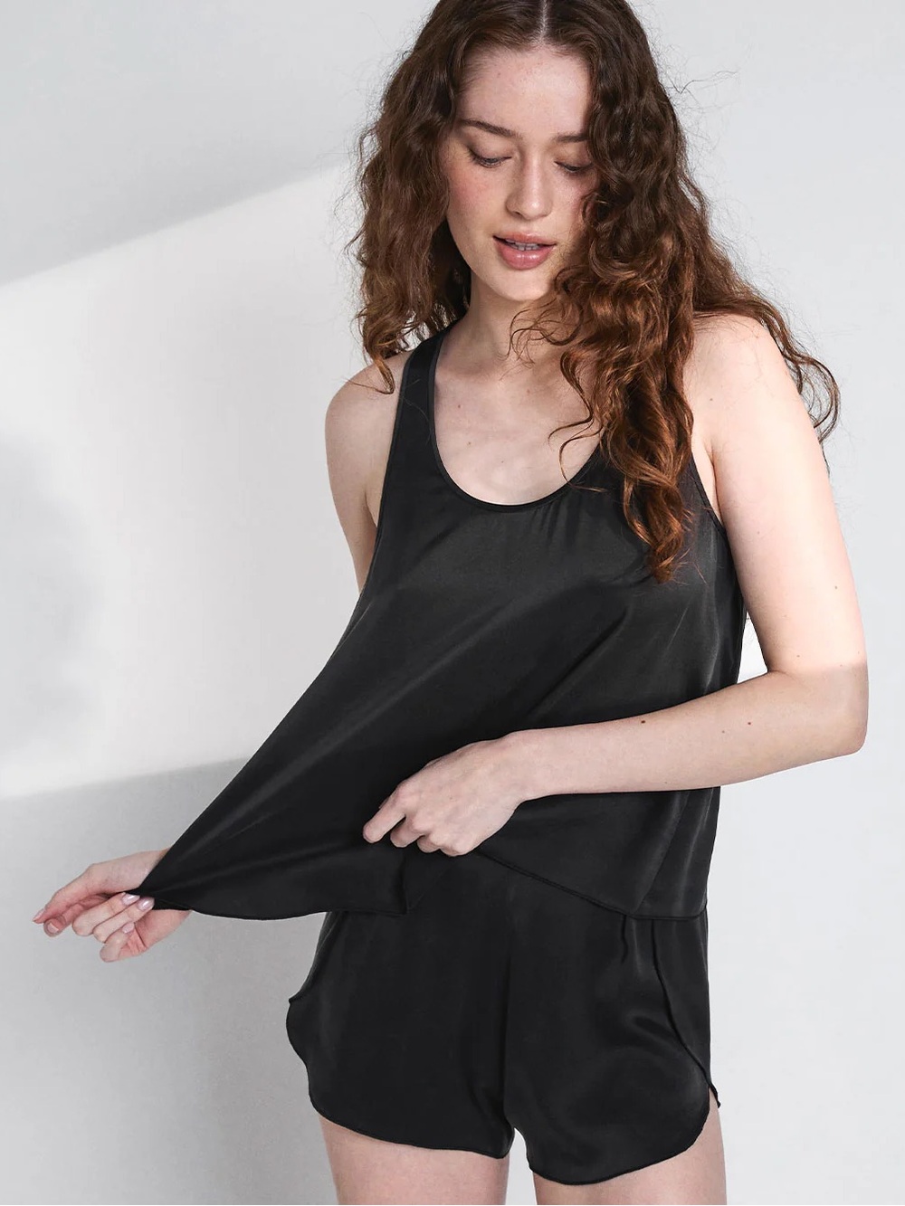 NEW LUNYA Black Washable Silk Tulip Pajama Set Medium Luxury Loungewear NWT